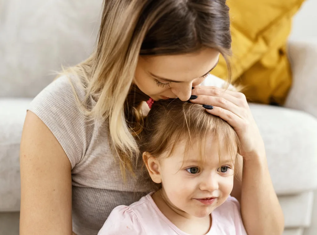 beautiful-mother-taking-care-her-daughter-min Por qué no me quedo embarazada si ya tengo un hijo